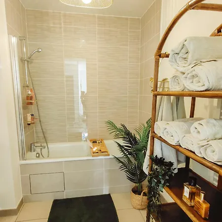 Privat bolig Cocon Urbain Proche La Defense-paris - Entier